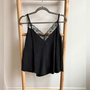Maurice’s- Blavk lace v neck tank top- Size Small NWT